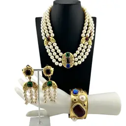 Rare Marcella Saltz For Trifari Etruscan Revival Gripoix Glass 1980s Parure Set