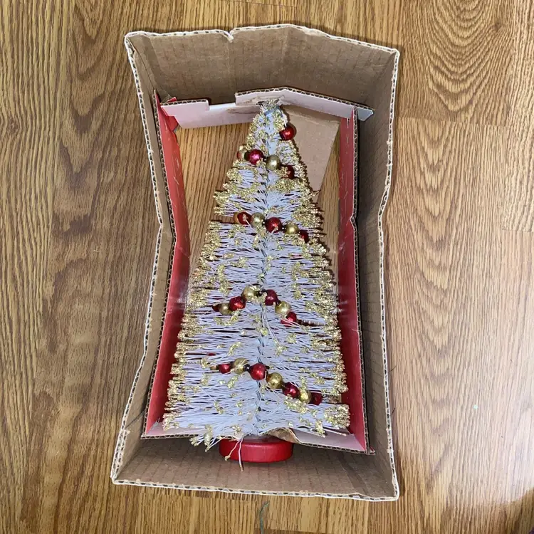 St Nick Christmas Tree MCM Red & Gold Balls Garland Bottle Brush Mid Century Vtg