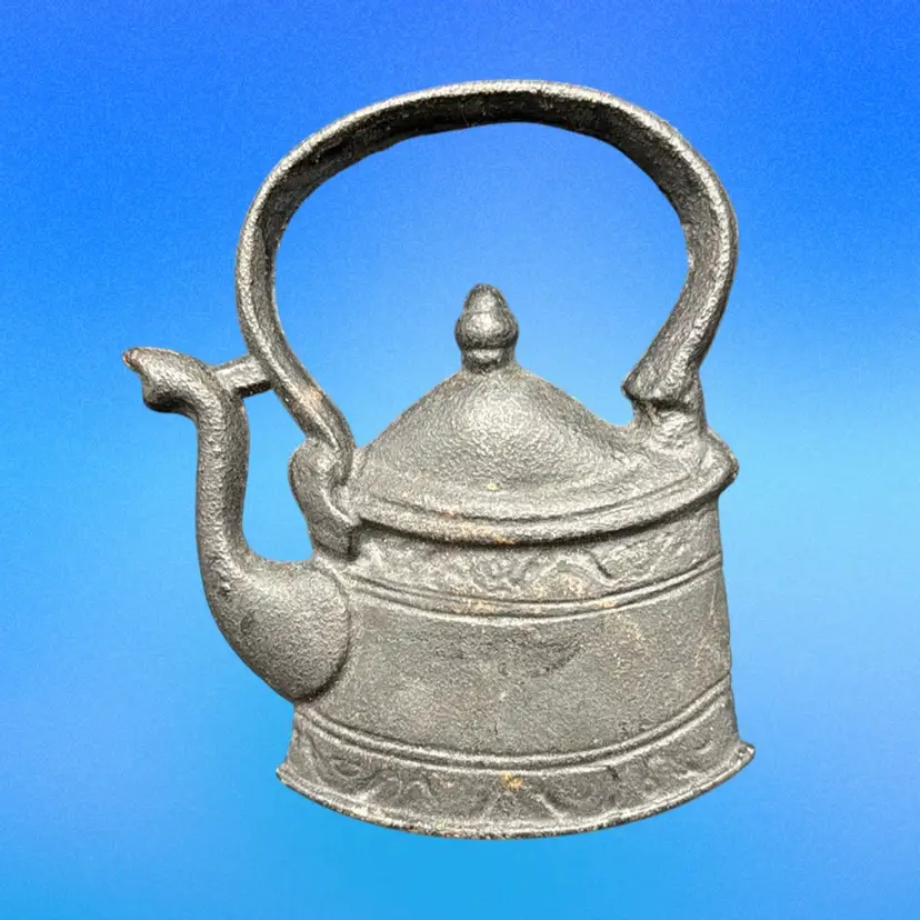 Vintage Sexton Cast Iron Teapot Kettle Wall Hanging Decor Signed Taiwan 4.25”