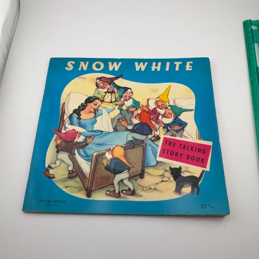 Snow White Talking Story Book 8 x 8.5
