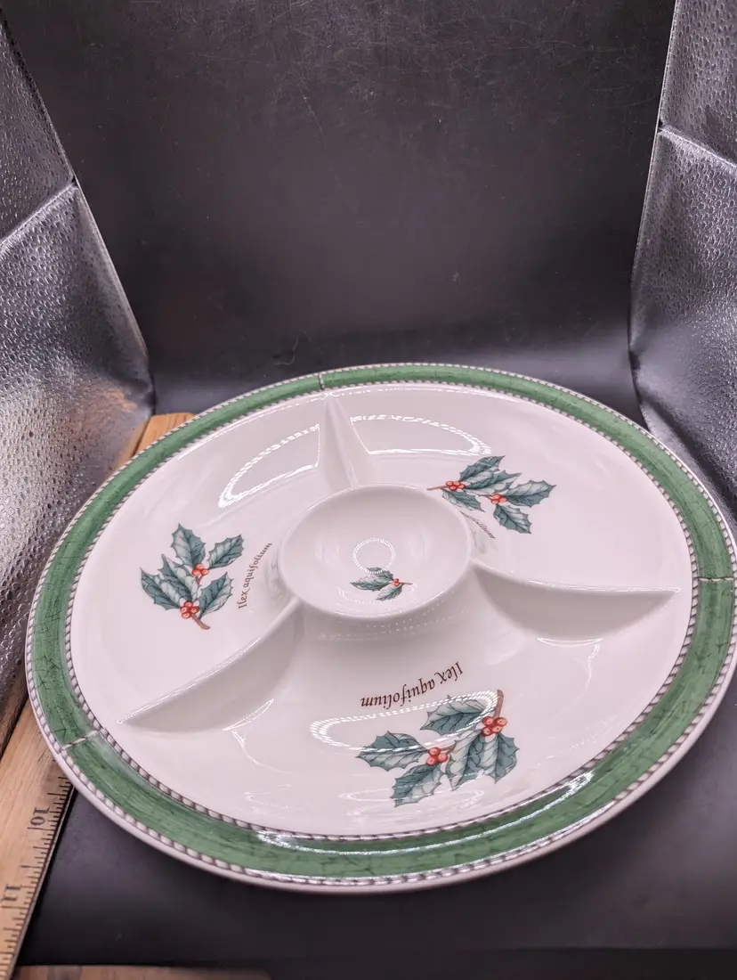 Vintage Wedgwood Sarah's Garden Vegetable Tidbit Divided Serving Tray.