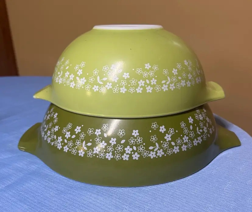 Pyrex 443 444 Spring Blossom Green Mixing Bowls Crazy Daisy Cinderella 1970s