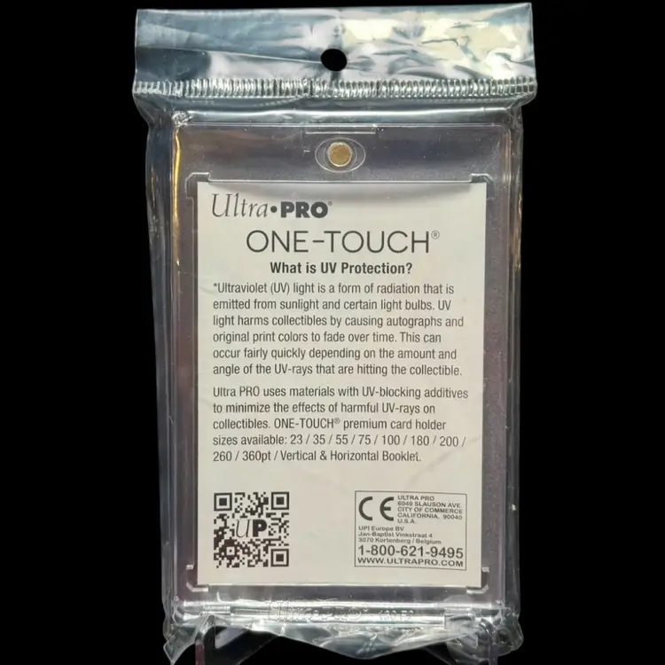 ULTRA PRO 130 PT POINT ONE TOUCH MAGNETIC CARD CASE HOLDER NEW - mtvsupplies
