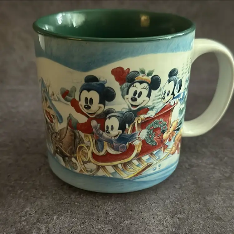 Disney, Mickey Mouse, And Friends Christmas Coffee Tea Mug
