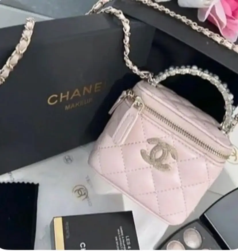 Chanel Vanity Gwp