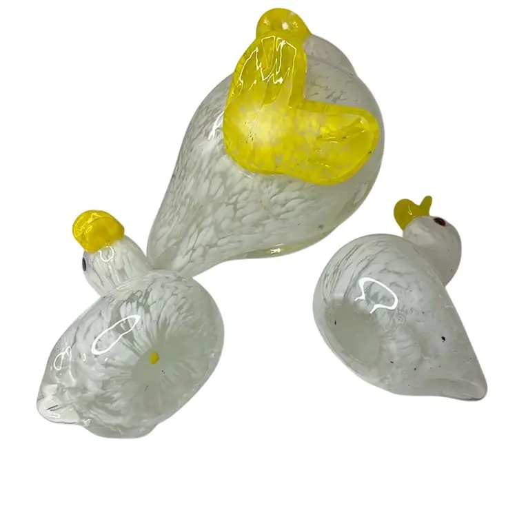 Three Blown Glass Ducks, Mom Is 3 1/2” Tall And Babies Are 2 3/4” Tall, Yellow And White