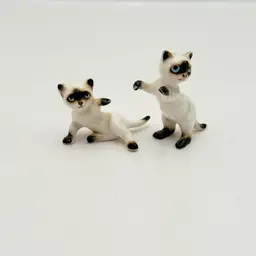 Little Ceramic Pair Of Siamese Blue Eyes Kitties