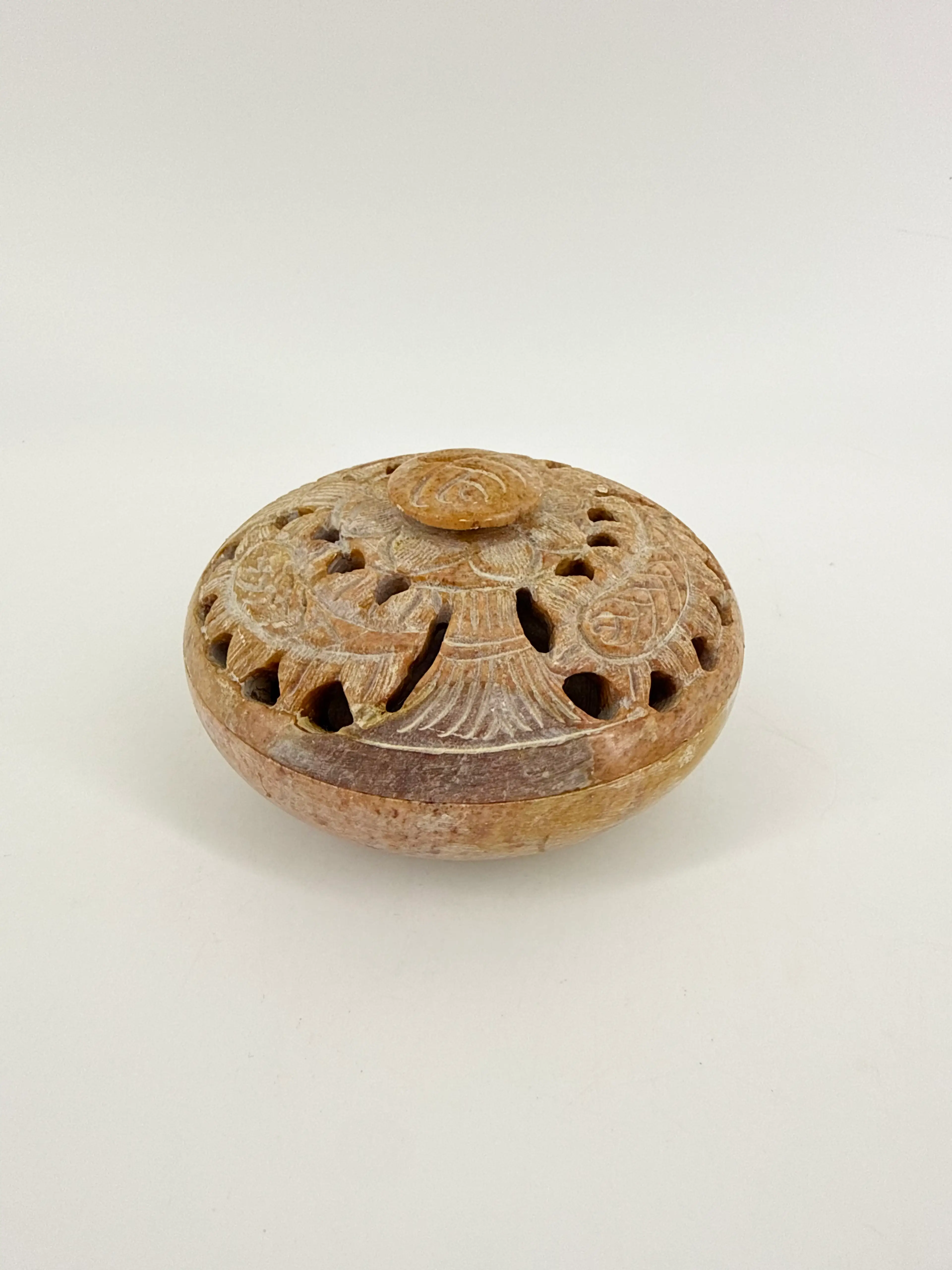 Image 1 of 7