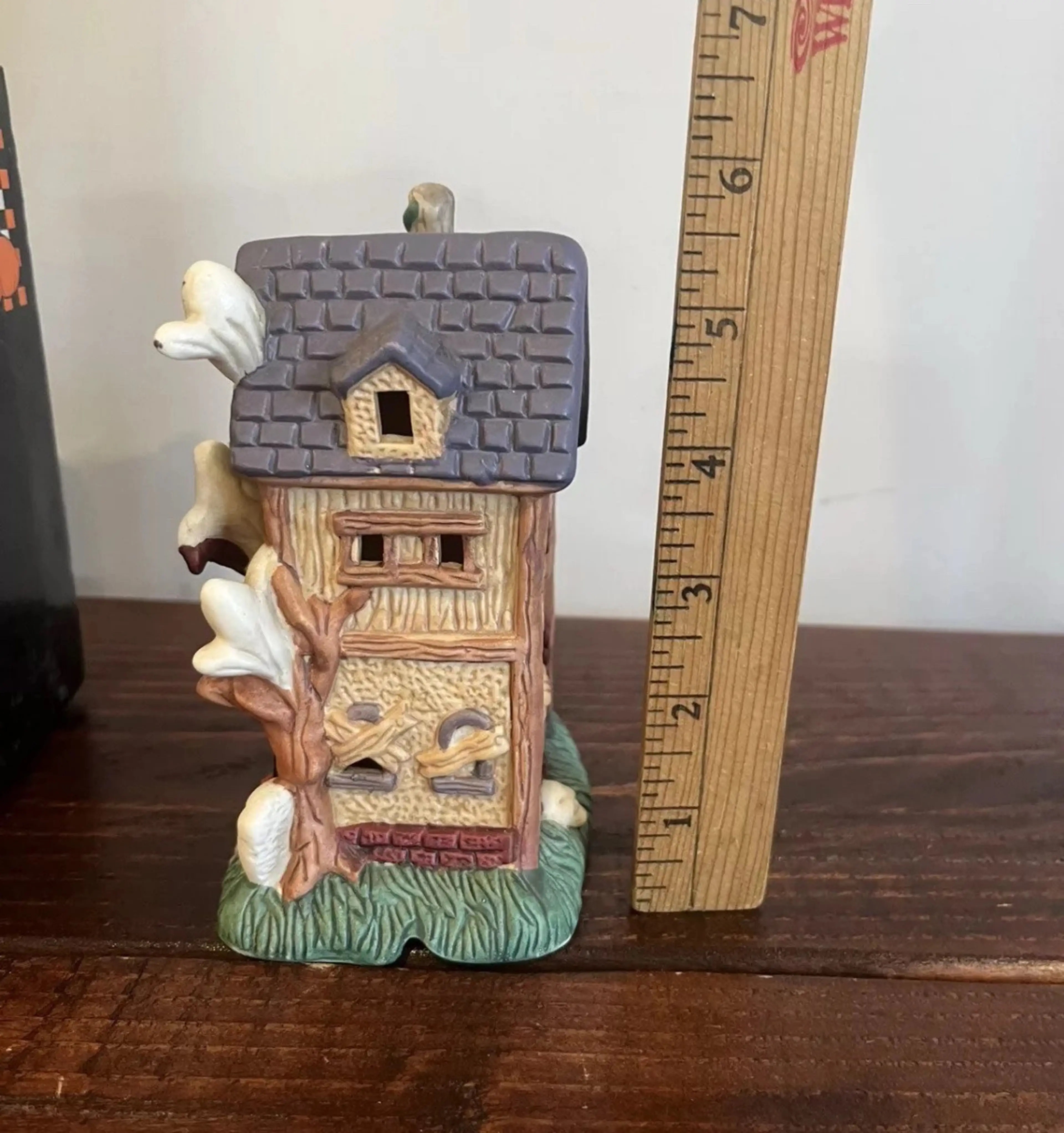Image 4 of 7