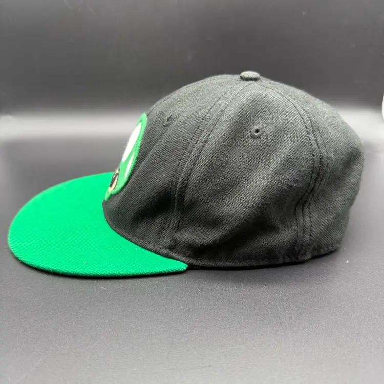 Super Mario Hat Cap Fitted L/XL Green Mushroom Flat Bill 2011 Nintendo Black