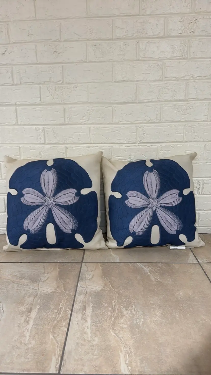 Climaweave sand dollar Pillows sea life 18" Indoor/Outdoor set of 2 Made in USA