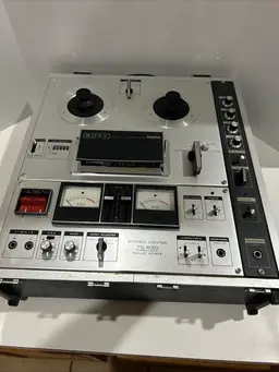 Sony TC-630 Reel to Reel Tape Recorder Deck Solid State Audio 3-Speed Turns On