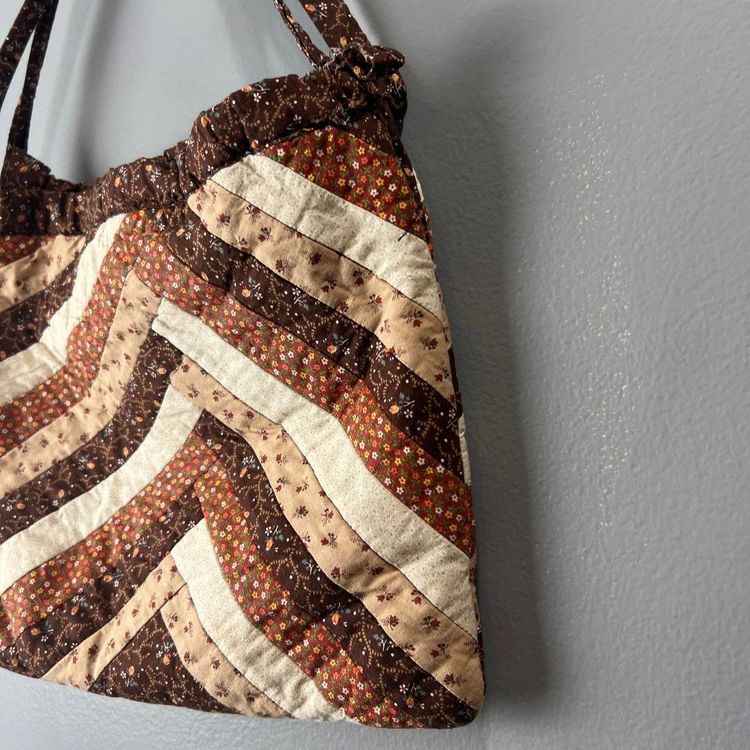 Vintage 1970s Tote Handmade Chevron Quilted Design Lightweight