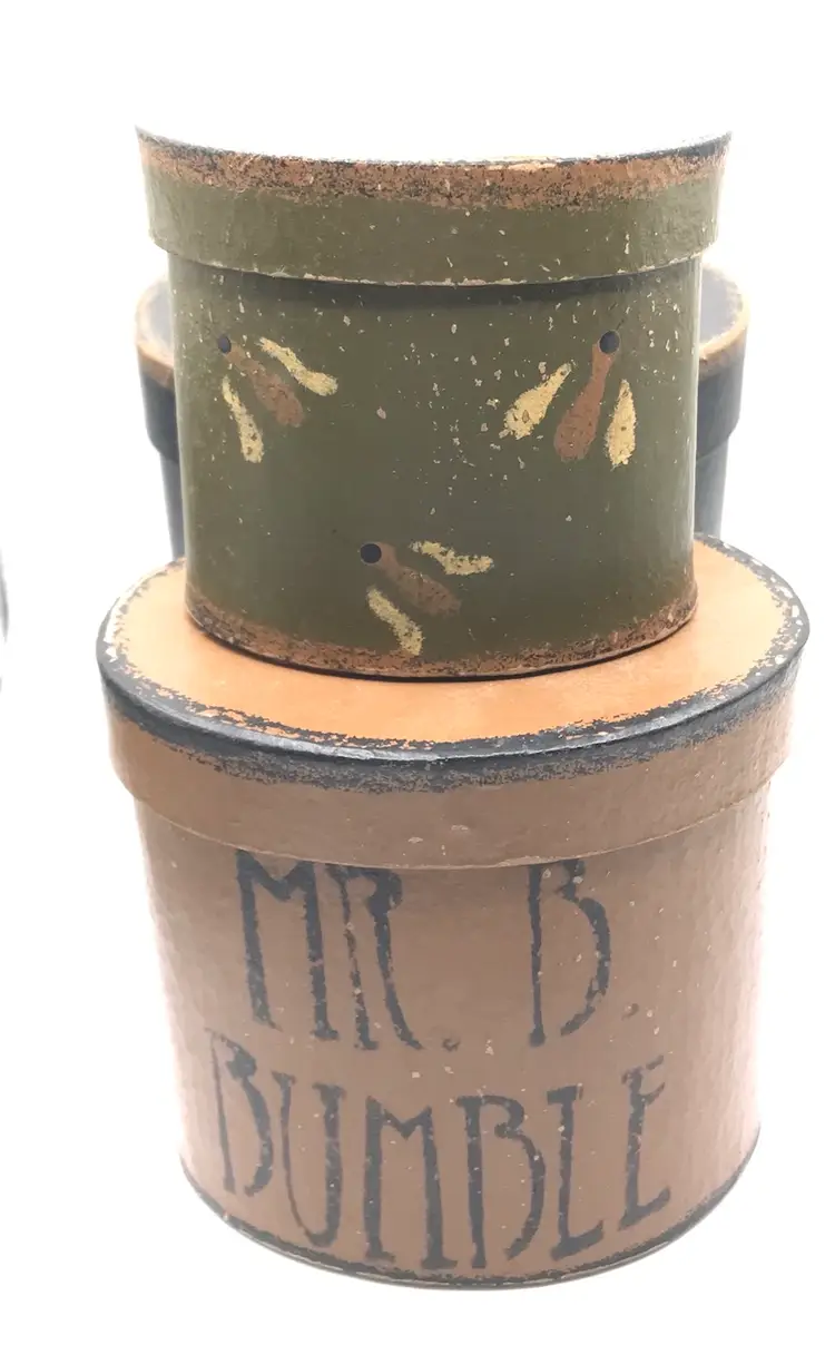 Bubble bee inspired primitive nesting cardboard containers