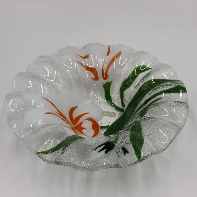 Sydenstricker Fused Art Glass Vintage Bowl Ruffled Japanese White Iris Floral