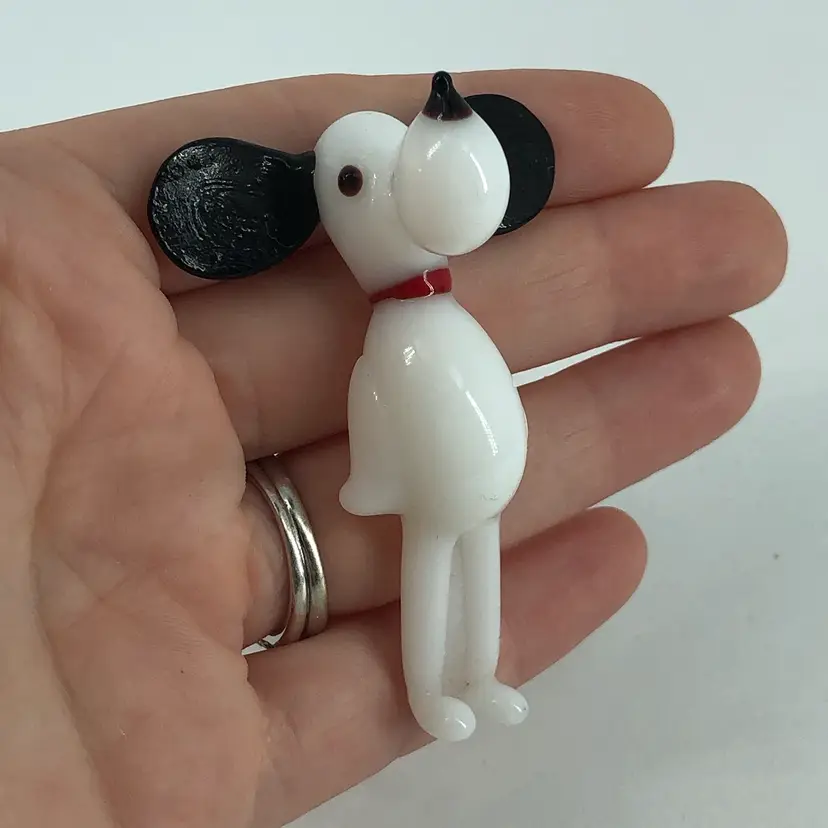 Hand-Blown Art Glass Snoopy Figurine