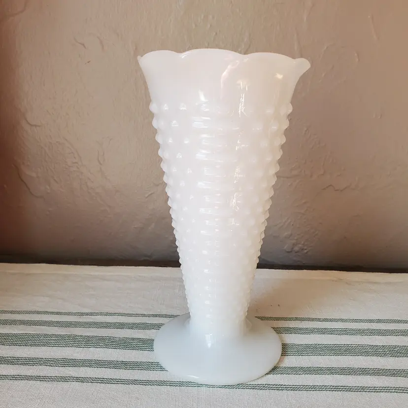 Anchor Hocking Milk Glass Vase Stars and Bars
