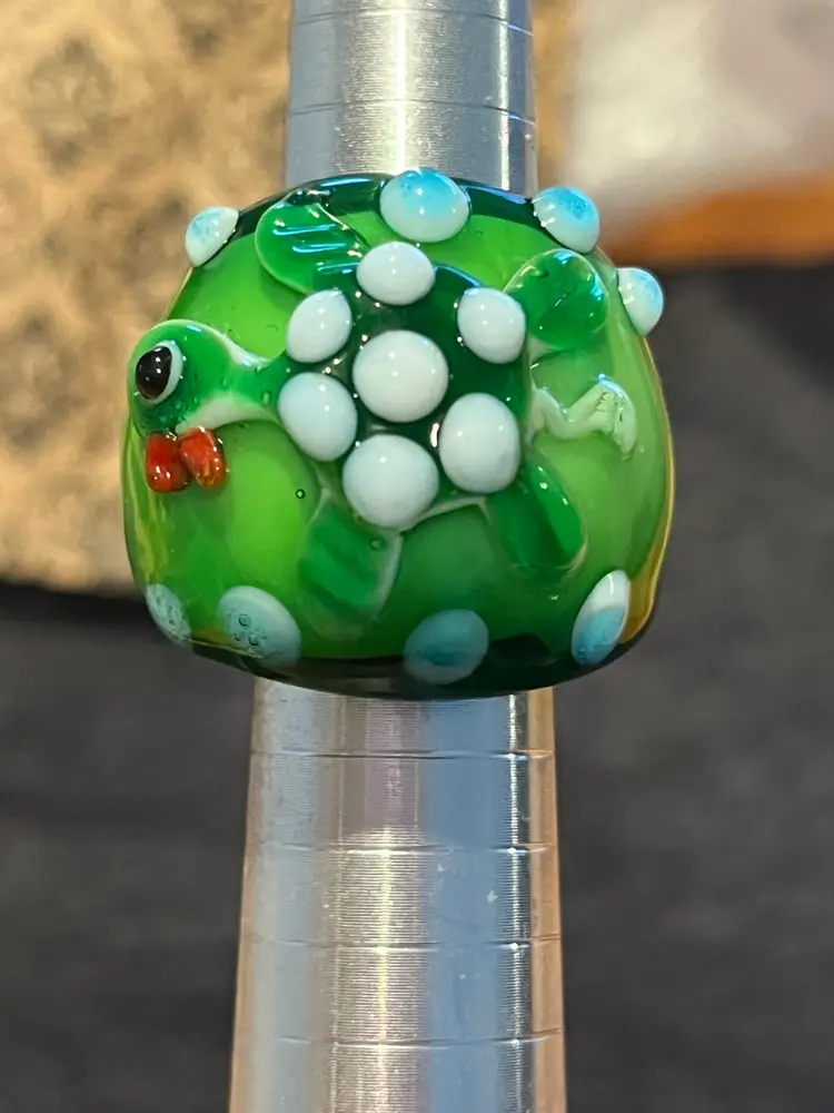 Vintage Green Turtle Art Bubble Glass Ring Size 6