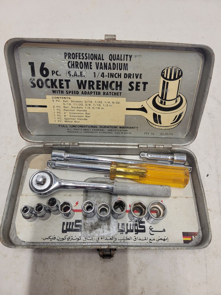 Vtg 16 Pc 1/4 Inch Drive Socket Wrench Set Missing 2 Pieces