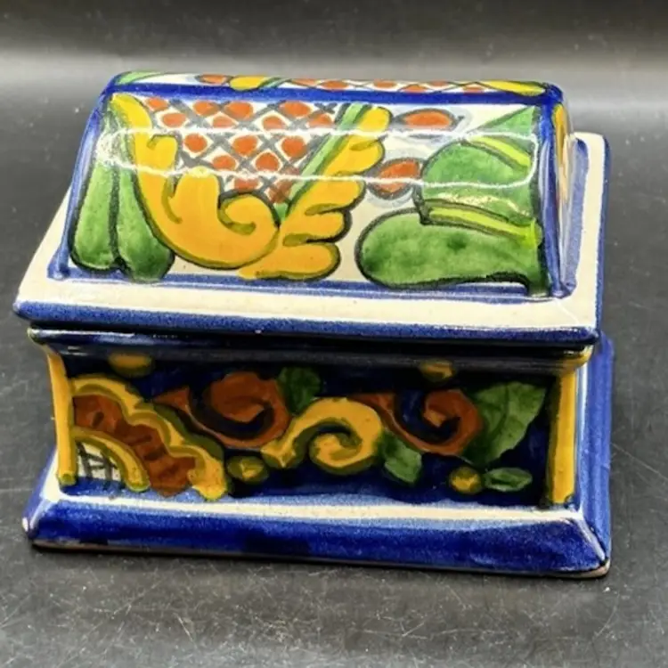 Mexico Pottery Trinket Box Chest & Lid Talavera Signed T. Ruth