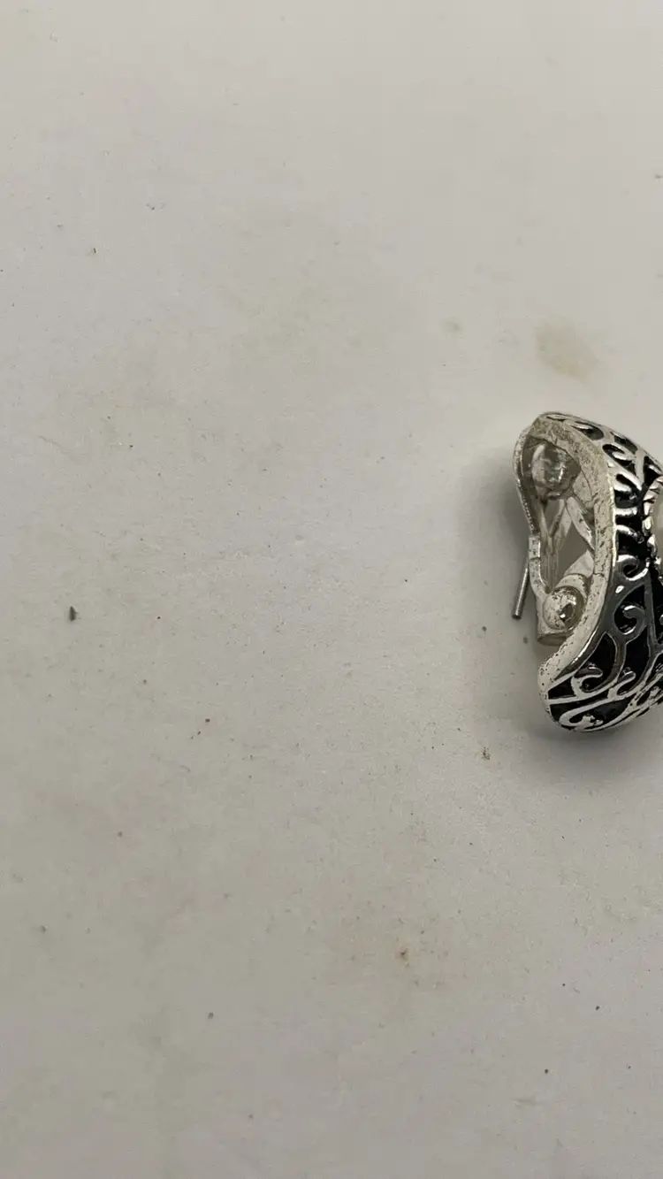 Premier Design Convertible Pierced Or Clip Earrings1 Inch Vintage