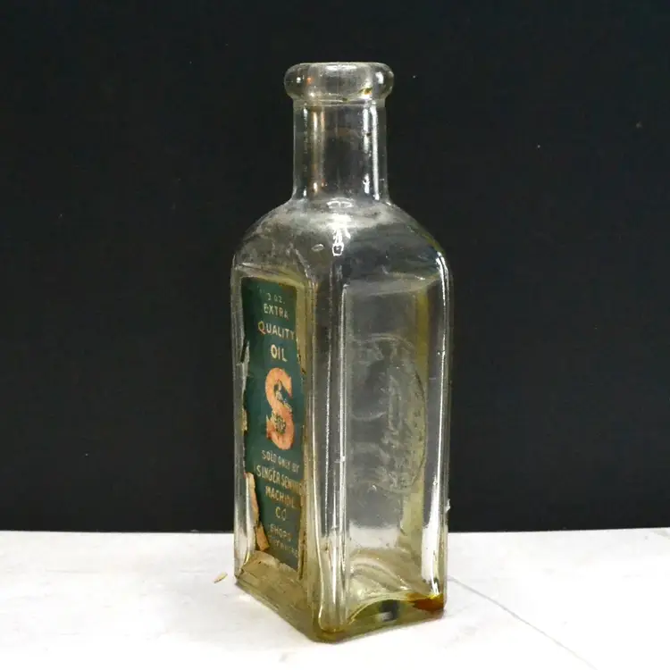 Singer Sewing Machine Oil Original 3oz Bottle Paper Label Vintage