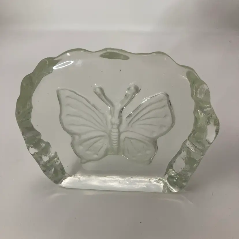 Reverse Carved Butterfly Glass Paperweight! 3 1/4” Tall x 4” Wide!