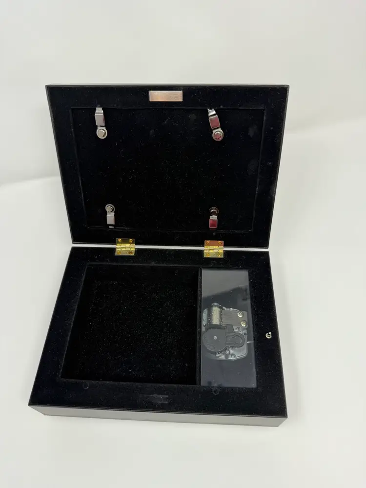 Music Box With Photo Frame
