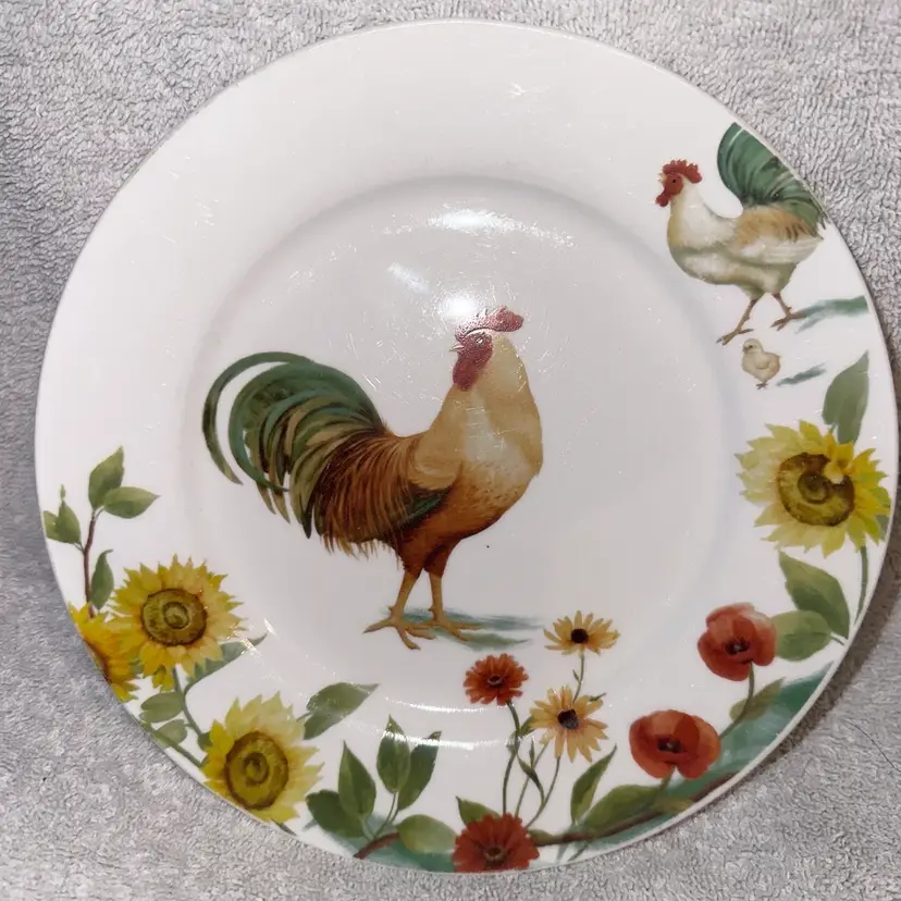 EUC Pfaltzgraff Rooster Meadow Daphne B 7 1/2” Stoneware Salad Plate Set Of 2