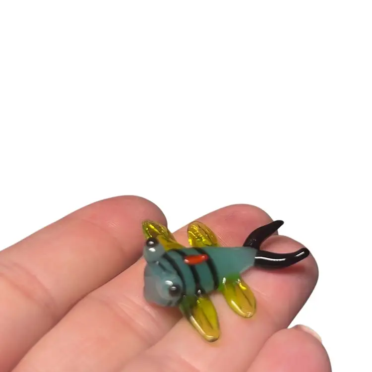 Lamp Works Hand Made Dragonfly.
Green Wings And Greenish/ Blue Body And Black Tail.