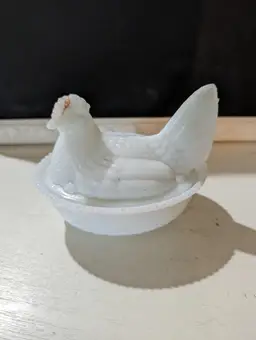 Vintage Westmoreland Milk Glass Hen on Nest Covered Dish