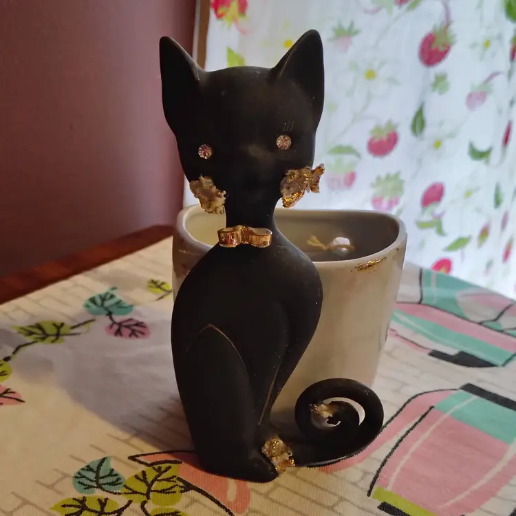 Vintage Black Cat Wall Pocket | Sleek Mid Century Kitty with Rhinestone Eyes and Porcelain "Spaghetti" Whiskers | 1950s Lefton Made in Japan