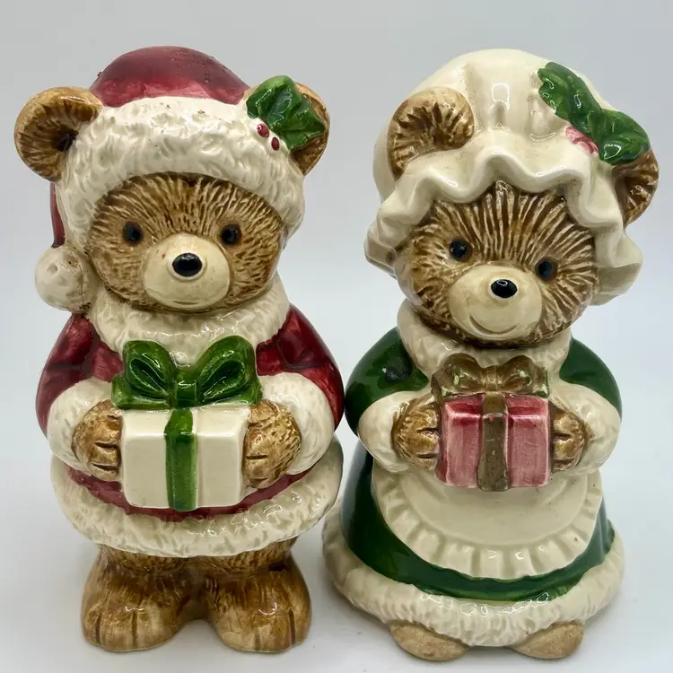 Otagiri Japan Santa Bear Christmas Salt Pepper Shakers - Vintage 4”