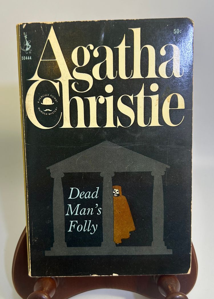 Vintage 'Dead Man's Folly' by Agatha Christie 1966 Paperback Pocket Book