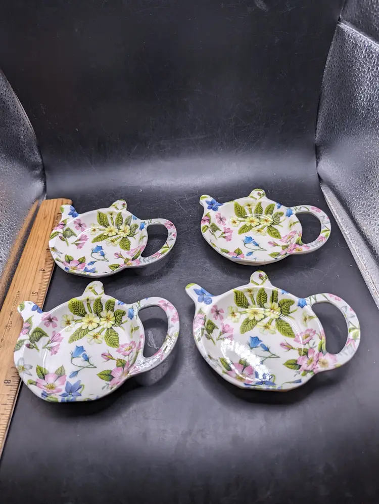 Vintage Set of 4 Melamine Tea Bag Holder Floral Design