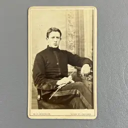 Antique CDV Photo Man Oxford England W.H. Wheeler High St Victorian Portrait 1800s