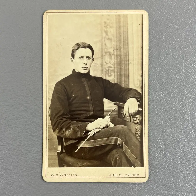Antique CDV Photo Man Oxford England W.H. Wheeler High St Victorian Portrait 1800s