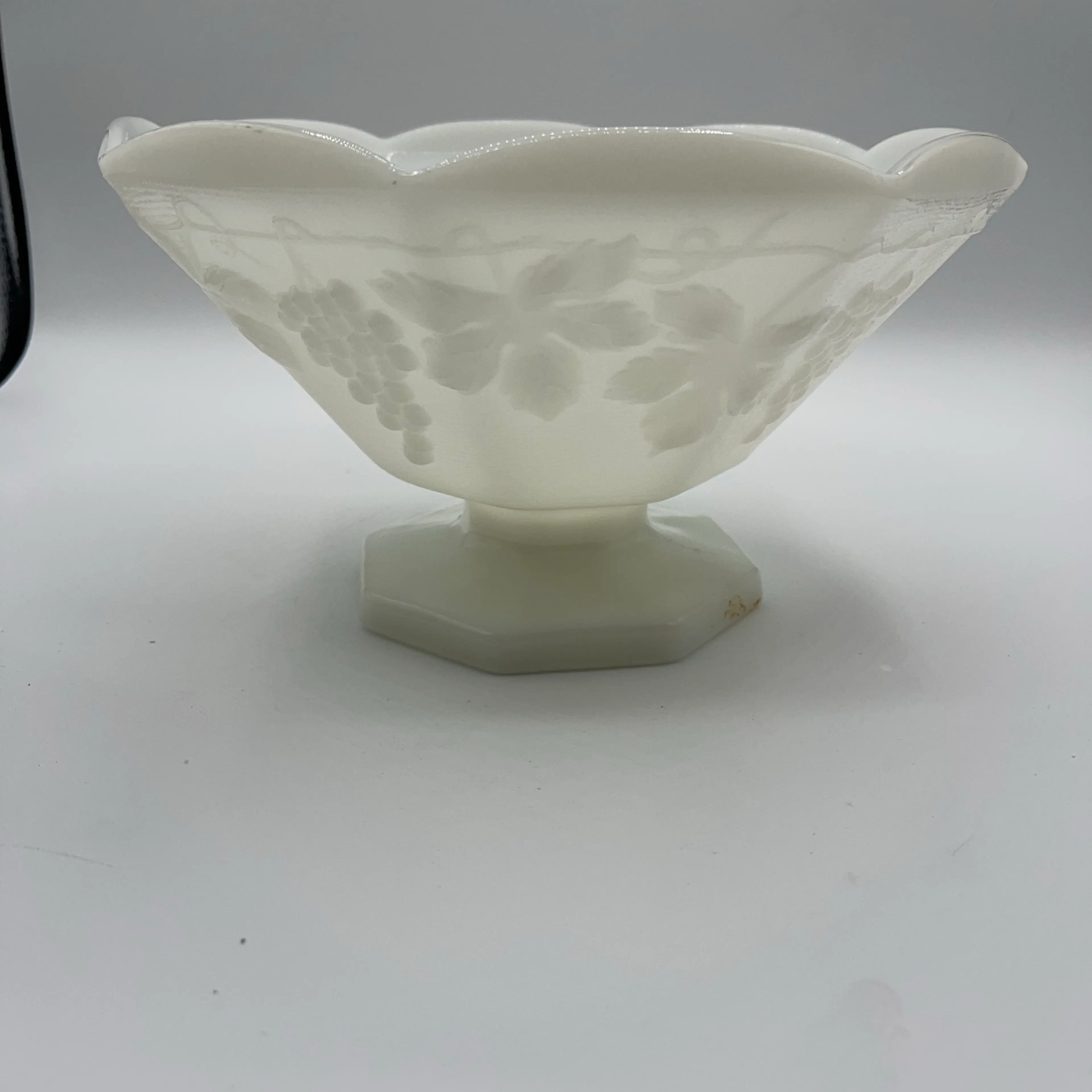 Image 2 of 6