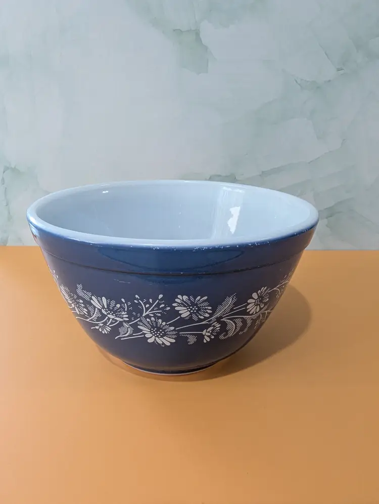 Pyrex Colonial Mist Blue Mixing Bowl 401