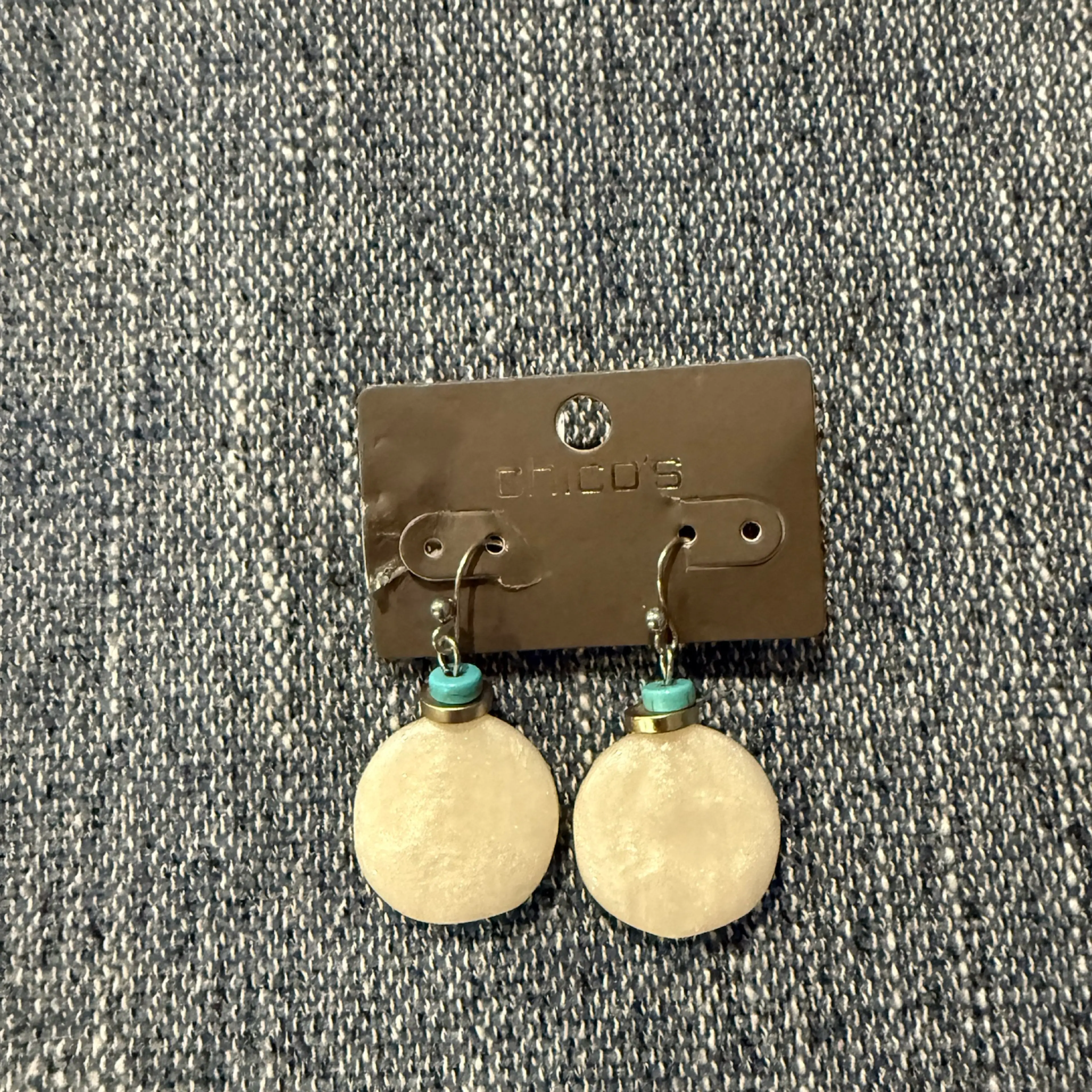 Image 3 of 4