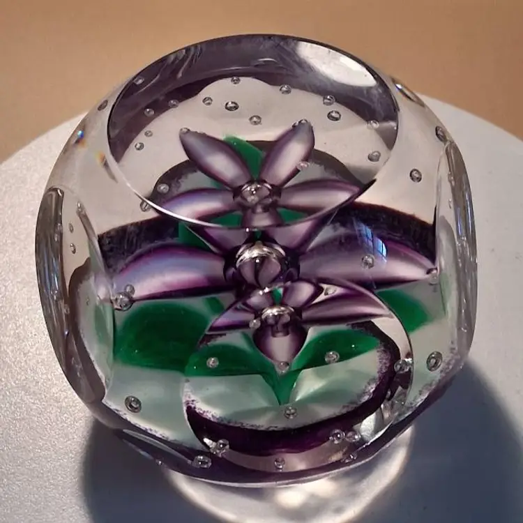 Gorgeous Selkirk Glass, Scotland, Peter Holmes, Handblown, Faceted, 'ROMANCE' Purple Version Paperweight, 1998