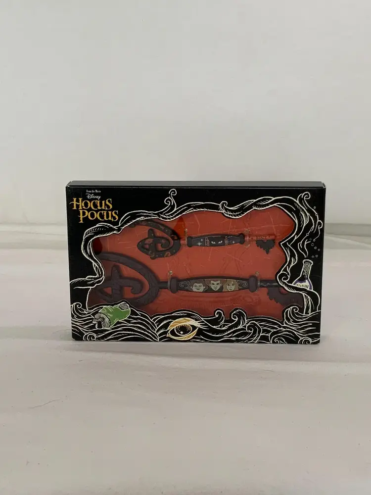 Disney Hocus Pocus 2 Keys Collectible Key Set - New in Box