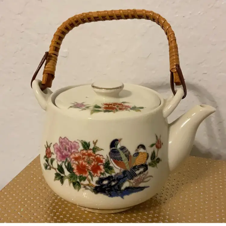 Stunning Japanese Tea Set