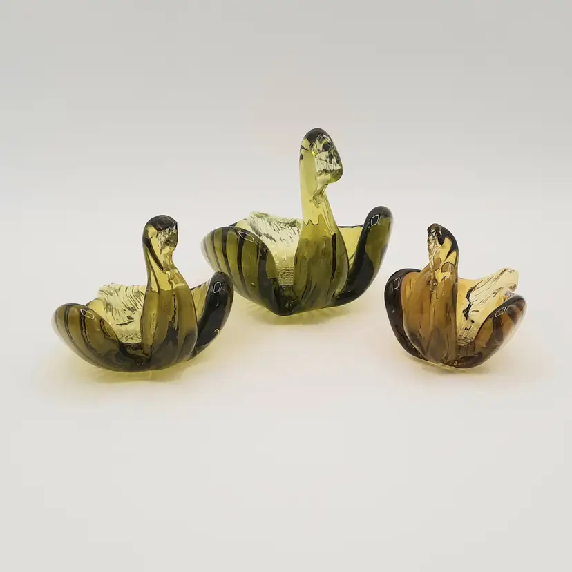 Vintage Olive Green Glass Nesting Swans Trinket Dishes Set of 3