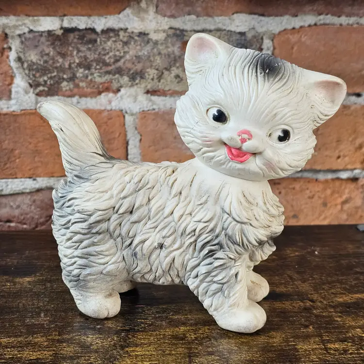 Vtg 1964 Edward Mobley Co. Arrow Rubber Cat Squeak Toy White Gray Longhair Kitten