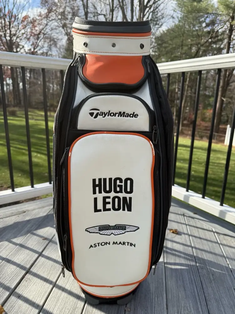Taylormade R1 + Aston Martin / Hugo León - PRO TOUR Staff Bag