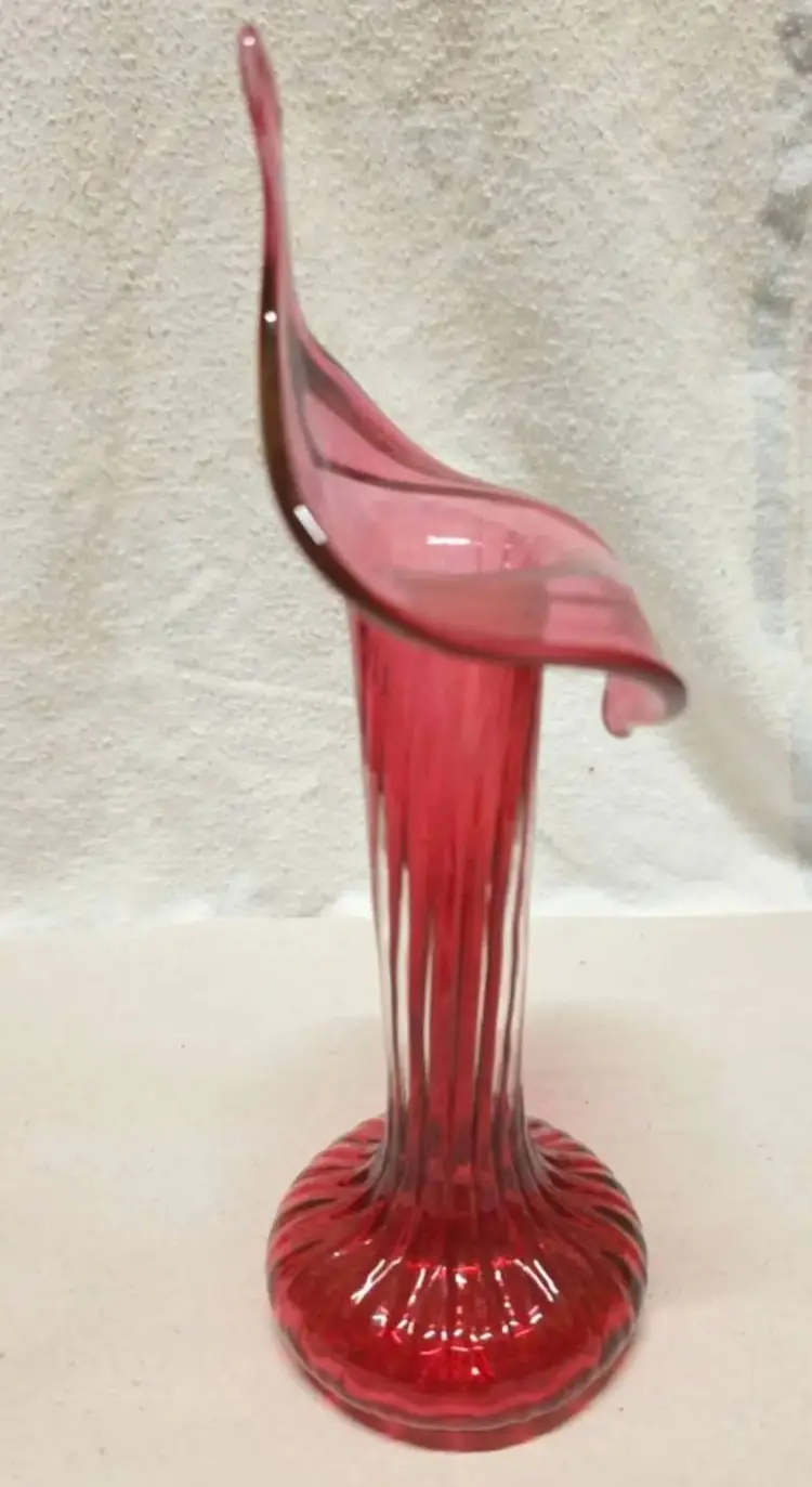 Vintage Canada Art Glass Cranberry Jack-in-the-Pulpit Vase