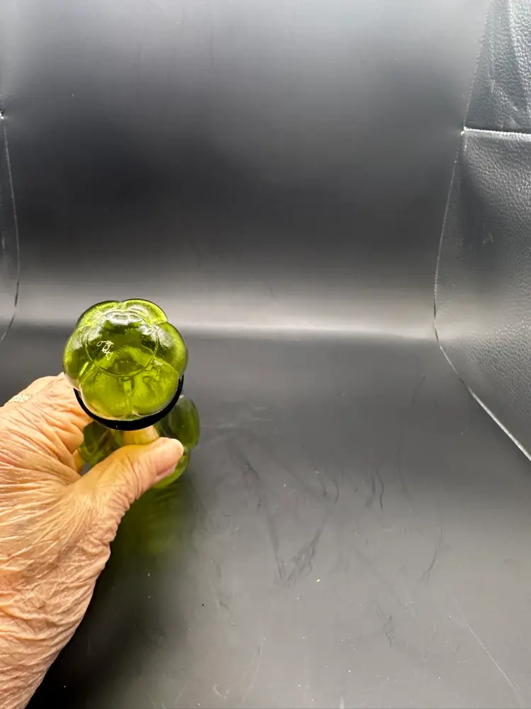 A36 Vintage green glass Avon
"Potion" bottle