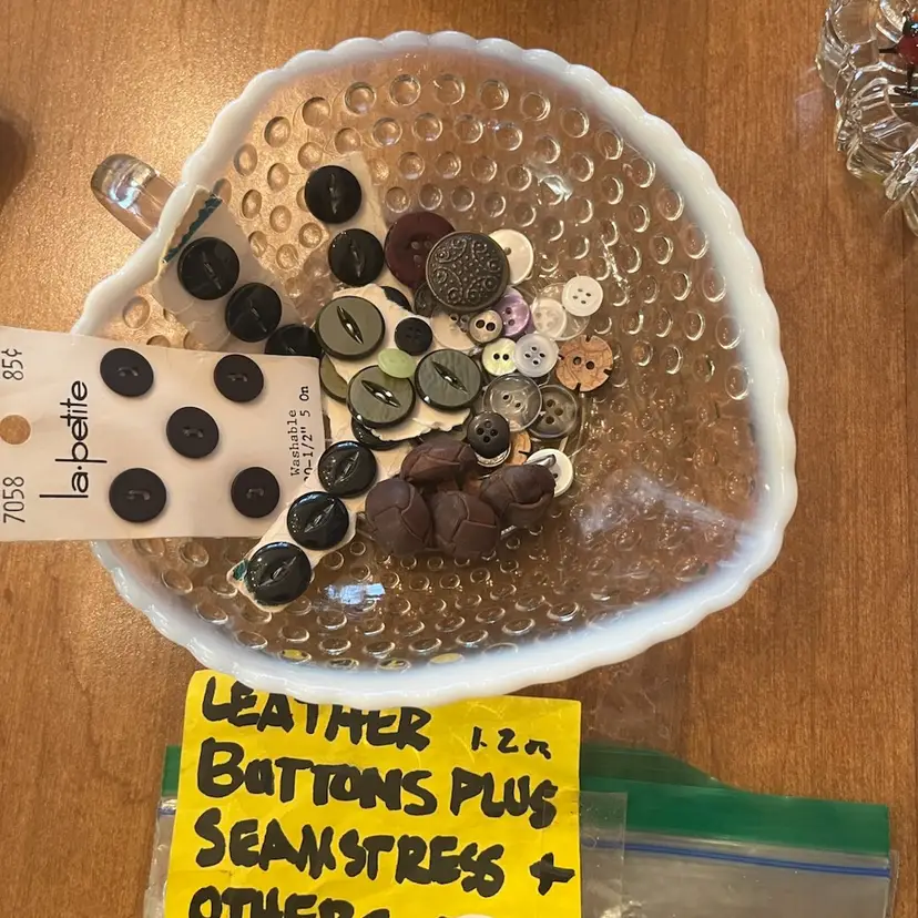 1.2 Oz Leather, La-Petite-Carded, & Other Unique Buttons