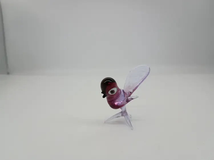 Small Lamp Work Art Glass Bird Figurine Lavender & Deep Amethyst. Neodymium ?